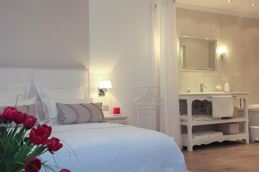 Au Coeur Des Hotes Steenvoorde Номер фото