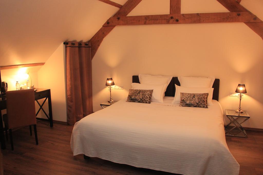Au Coeur Des Hotes Steenvoorde Номер фото