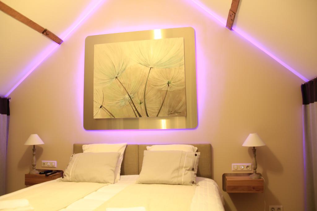 Au Coeur Des Hotes Steenvoorde Номер фото